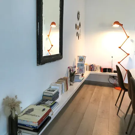 175m2 Idealement Situe Stationnement Gratuit Bas Apartment Ajaccio (Corsica)