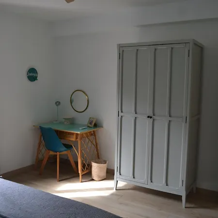 175m2 Idealement Situe Stationnement Gratuit Bas * Ajaccio (Corsica)