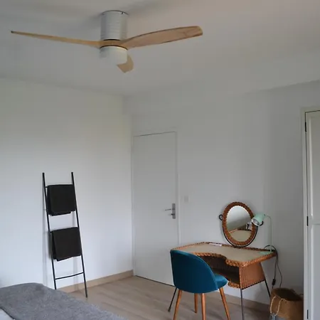 175m2 Idealement Situe Stationnement Gratuit Bas Apartment Ajaccio (Corsica)